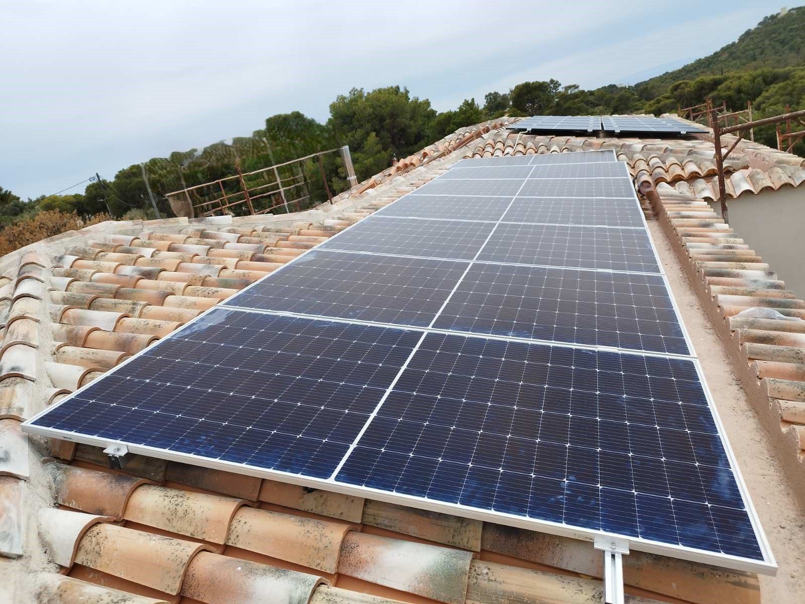 ΦΩΤΟΒΟΛΤΑΪΚΗ ΕΓΚΑΤΑΣΤΑΣΗ 8.20kWp_ΒΟΥΛΙΑΓΜΕΝΗ